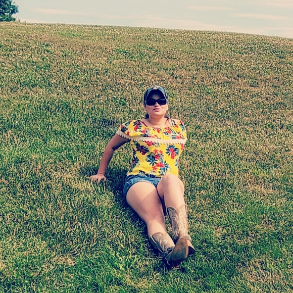 Meet your Posher, Sidney - Picture 12 of 12